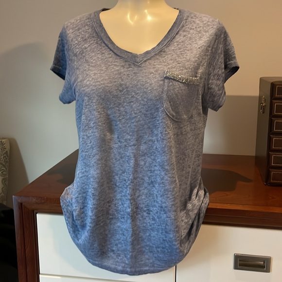 Femme Fatale Semi Sheer Linen T with Silver embellished pocket - Picture 3 of 7